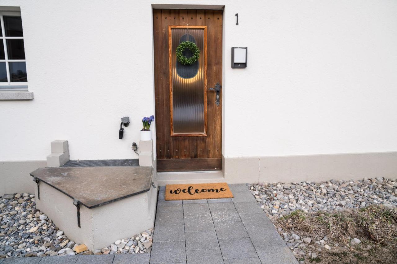Chalet Spitzhorn - Your Peak Getaway - Private Terrasse & Gratis Parkplatz Gsteig Exterior photo
